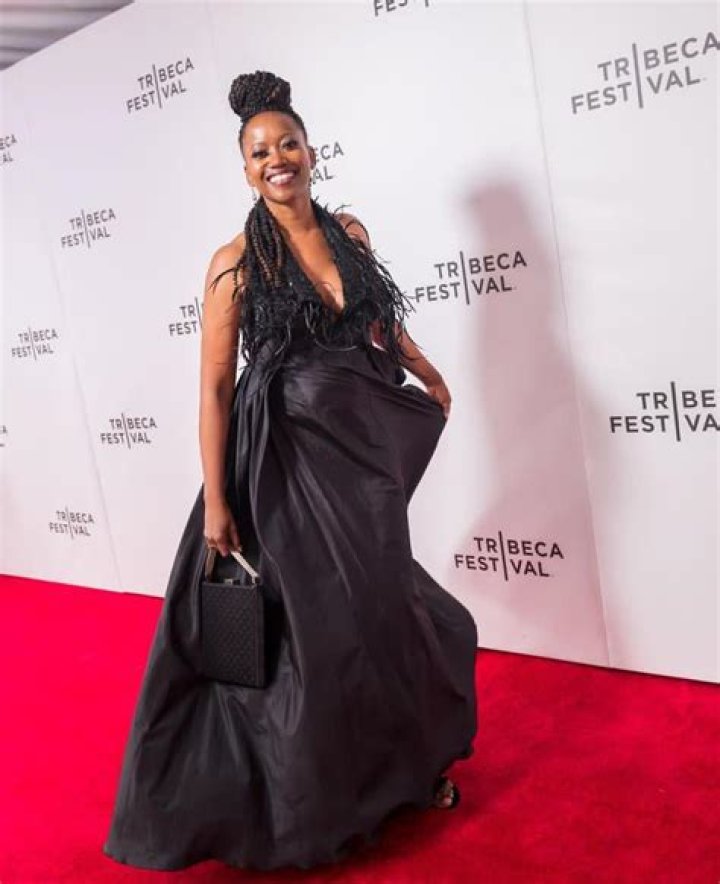 
Erika Alexander Height, Weight, Net Worth, Age, Birthday, Wikipedia, Who, Instagram, Biography 