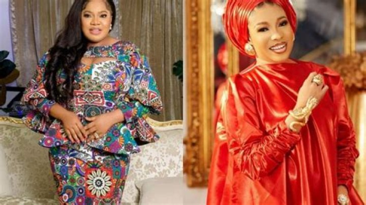 
Fans applaud Toyin Abraham as she squashes beef with Lizzy Anjorin 