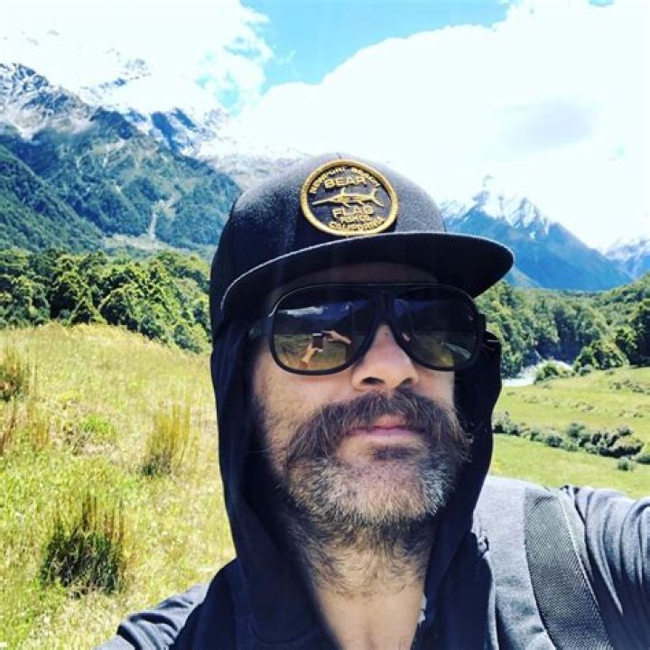 Geoff Stults Height, Weight, Net Worth, Age, Birthday, Wikipedia, Who, Instagram, Biography