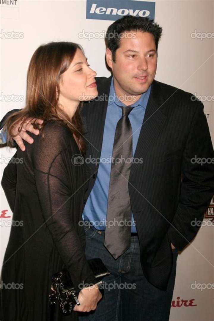 
Greg Grunberg And Wife Elizabeth Grunberg Are Celebrating 30th Anniversary This Year 