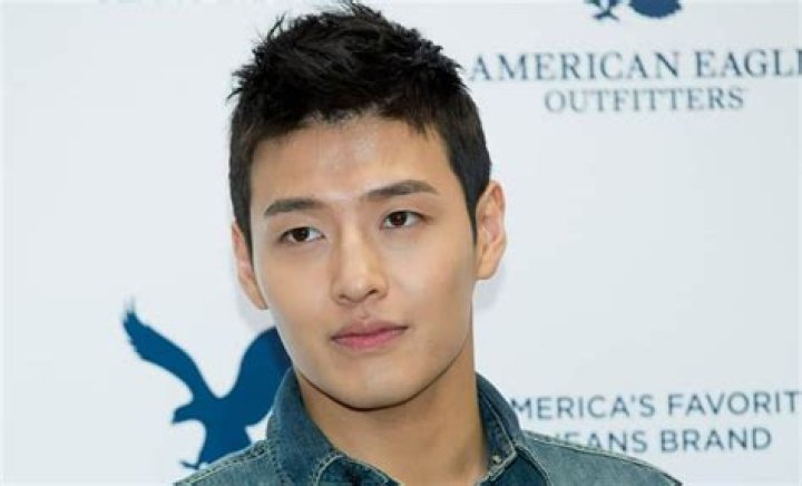 
Ha-neul Kang Height, Weight, Net Worth, Age, Birthday, Wikipedia, Who, Instagram, Biography 