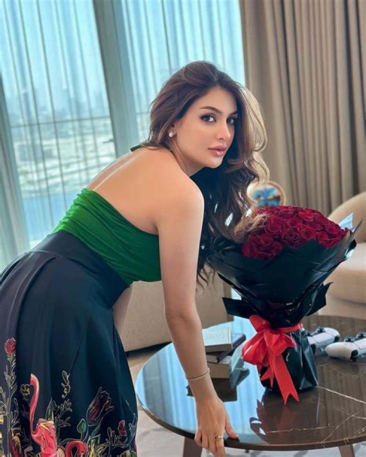 
Haneen Ahmed Height, Weight, Net Worth, Age, Birthday, Wikipedia, Who, Instagram, Biography 