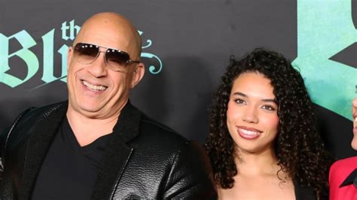 Hania Riley Sinclair Height, Weight, Net Worth, Age, Birthday, Wikipedia, Who, Instagram, Biography