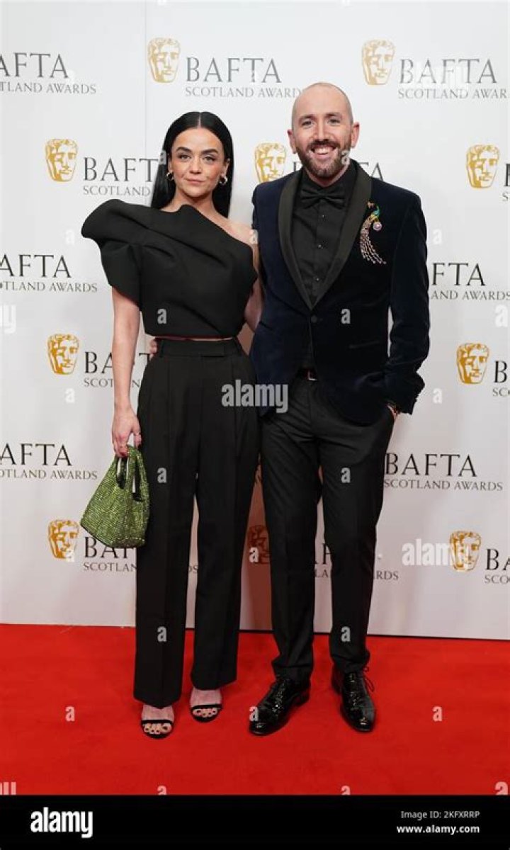 
Hayley Squires Husband: Is She Married? Family And Net Worth 