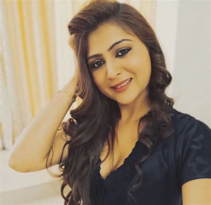 
Hiral Tipirneni Height, Weight, Net Worth, Age, Birthday, Wikipedia, Who, Instagram, Biography 