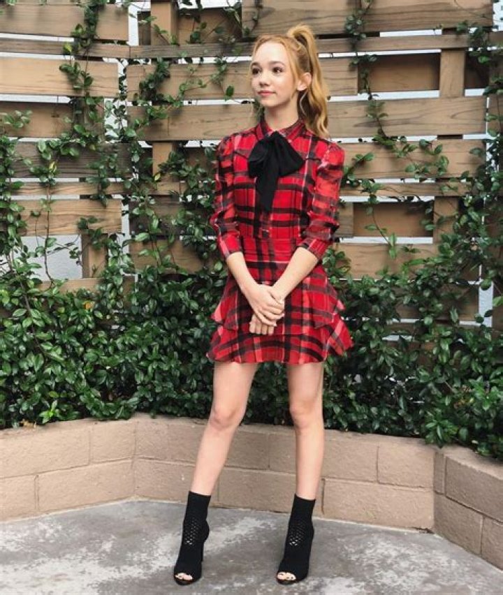 How old is Ruby Jay? Where does she live? Family, Age, Wiki