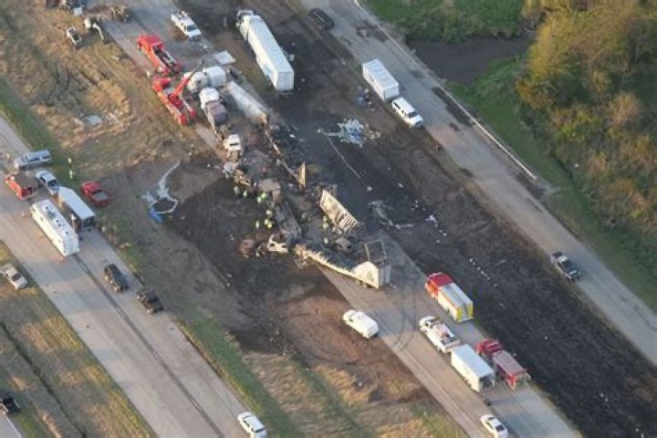 
I-55 accident today: Highway closed after a large crash in southern Illinois 