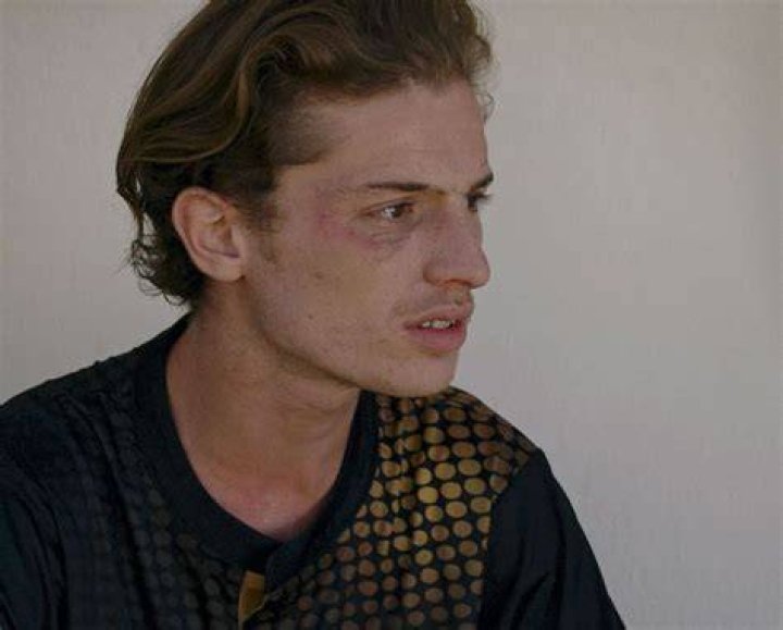 Idir Azougli Height, Weight, Net Worth, Age, Birthday, Wikipedia, Who, Instagram, Biography