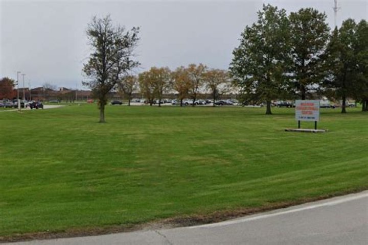 
Illinois Prison Staffers Discharged from Hospital After Substance Exposure as Testing Continues 