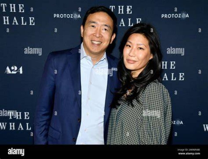 
Inside 11 Years Of Relationship Timeline Of Andrew Yang And His Wife Evelyn Yang 