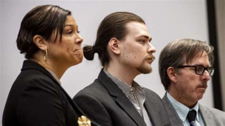 
Iowa Man Convicted of Murdering His Parents and Sister in Staged Home Invasion 