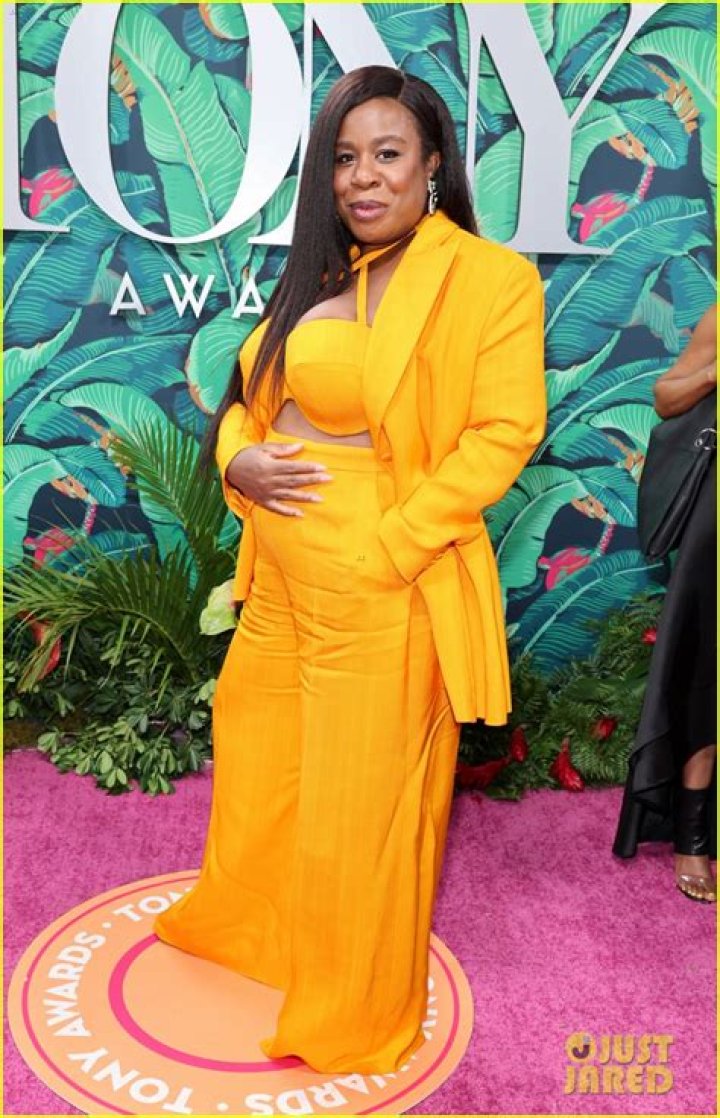 
Is Actress Uzo Aduba Pregnant In 2022? It Is A Baby Bump On Tony’s Red Carpet? 