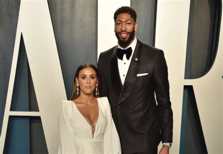 
Is Anthony Davis Married? Check Out Anthony Davis’ Wife, Children, Age, Height, Weight, Networth, Biography, And More 