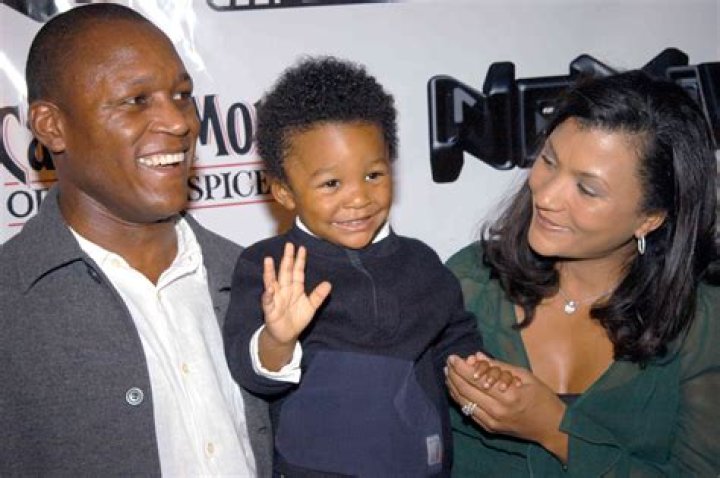 Is Barry Sanders Gay? Age, Height, Net Worth