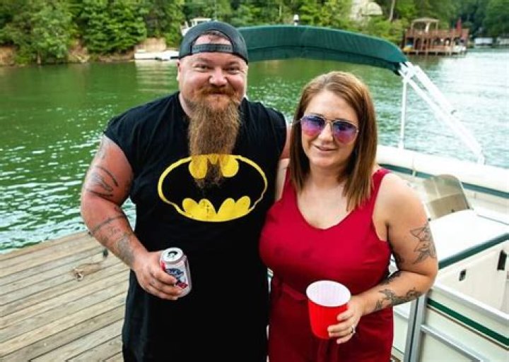 
Is Catfish Cooley Married to a Wife? Or Dating a Girlfriend? 