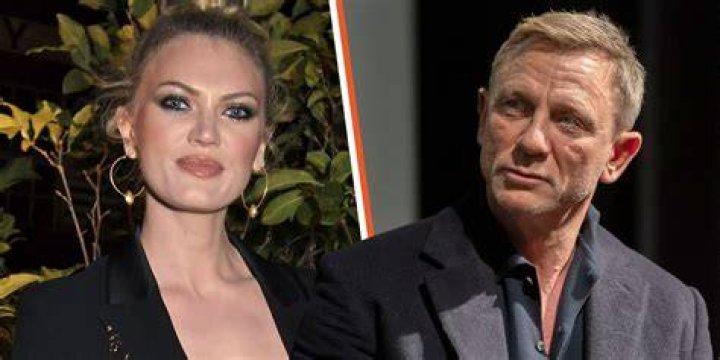 
Is Ella Craig Dating? How Did Their Relationship Become Public? 