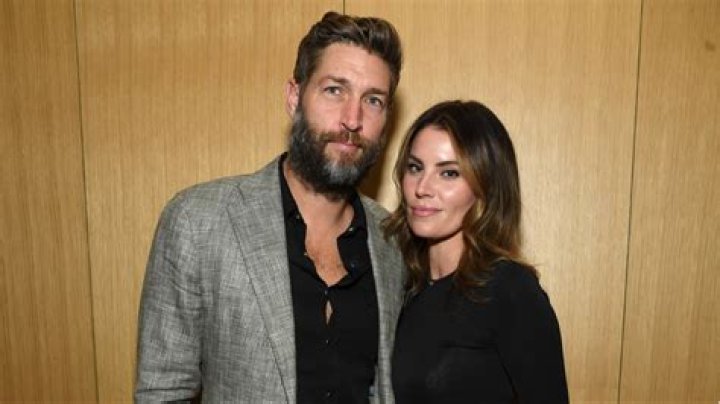 
Is Ellie Carpenter Dating Anyone? Boyfriend, Relationship And Engagement Rumors 
