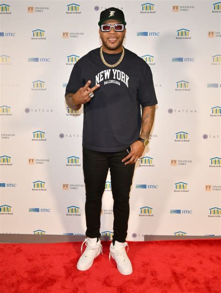 
Is Flo Rida Gay? Age, Height, Net Worth 