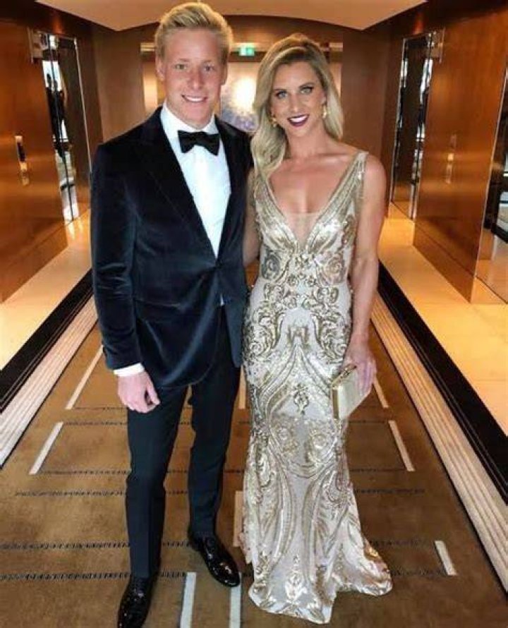 
Is Isaac Heeney Still Dating Lauren Houghton? Girlfriend 2022 Revealed – Salary And Net Worth 