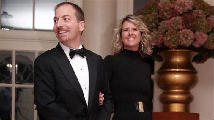 Is Jamie Lissow Married to Wife? Is he dating a girlfriend?