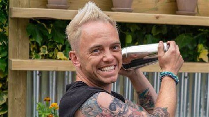 
Is Lee Burkhill Transgender? What You Need To Know About Garden Rescue Star Love Life and More 