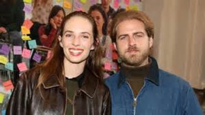 Is Maya Hawke Gay or Lesbian? What Is Her Sexuality?