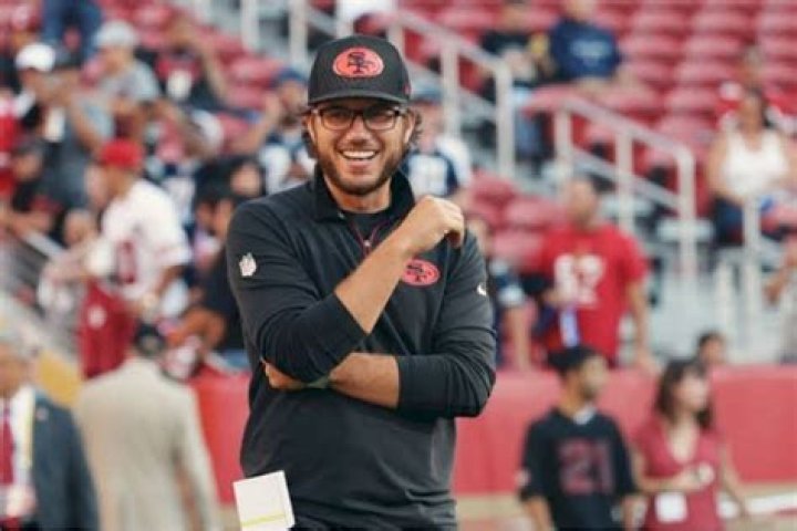 
Is Mike Mcdaniel Multiracial? Details To Know About The American Football Coach 