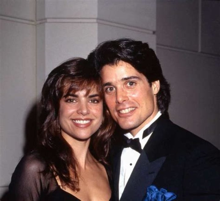 Is Peter Barton Married to a Wife? Or Dating a Girlfriend? Kids.