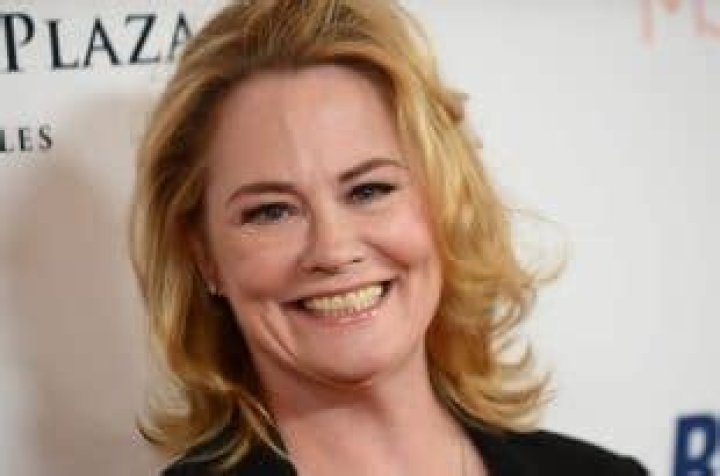 
Is Rhonda Worthey still married? Her Wiki, Age, Net Worth, Troy Aikman 