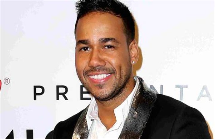 Is Romeo Santos Married to a Wife? Dating History. Kids: Alex.