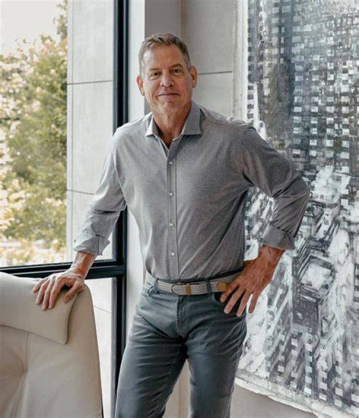 Is Troy Aikman Gay? Age, Height, Net Worth