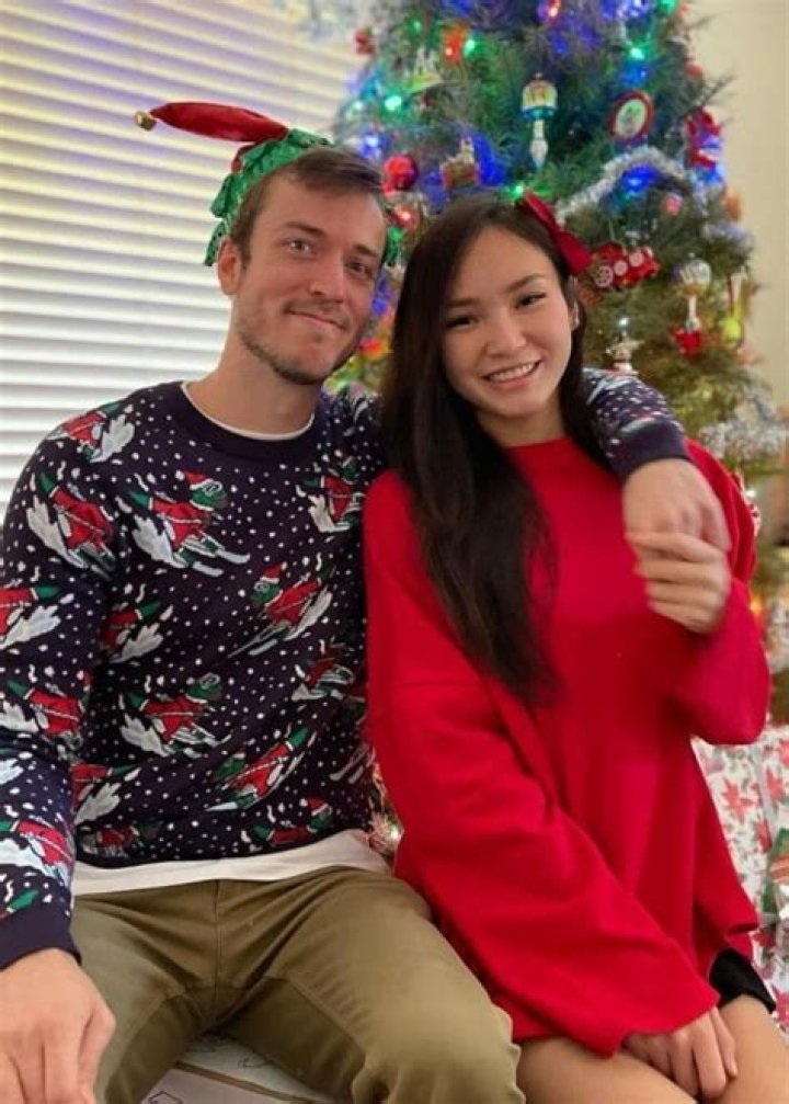 Jakenbakelive Has An Asian Girlfriend Whose Name Is Water – Did They Breakup?