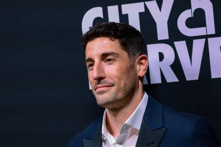 Jason Biggs Height, Weight, Net Worth, Age, Birthday, Wikipedia, Who, Nationality, Biography