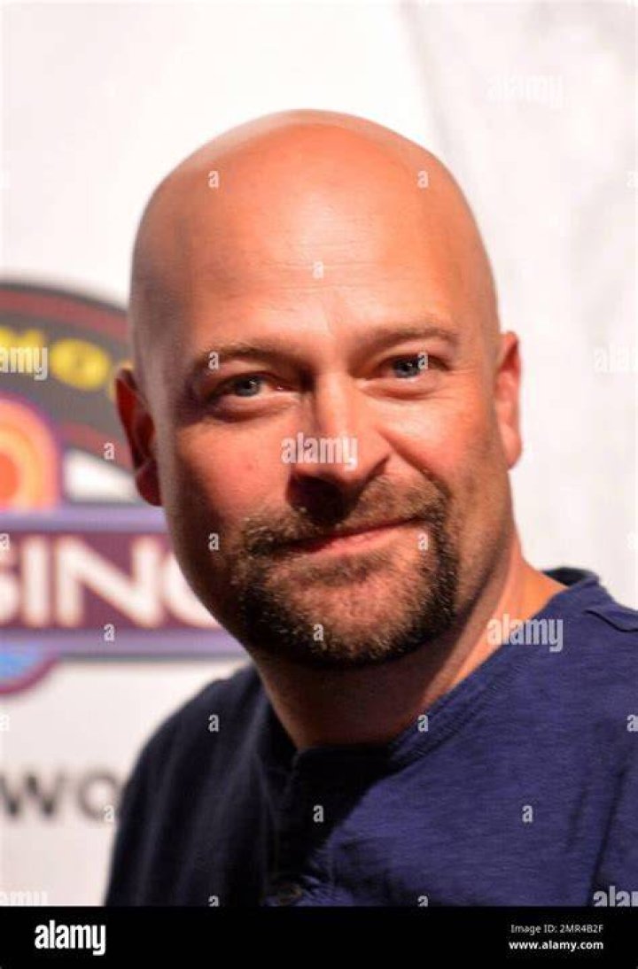 
Jason Hawes Weight Loss By Eating Better and Working Out 