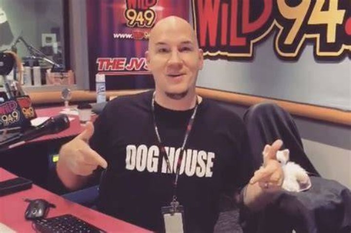 
Jeffrey Vandergrift suicide speculation spreads on social media as cause of death remains unconfirmed 