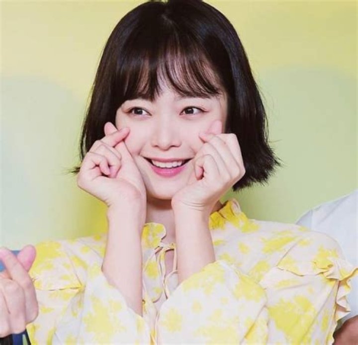 Jeon So-min Height, Weight, Net Worth, Age, Birthday, Wikipedia, Who, Nationality, Biography