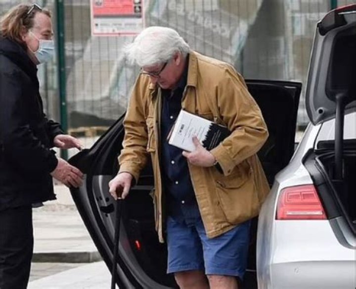 
Jeremy Paxman Weight And Health Update 2023 – Does He Suffer From Any Illness? 