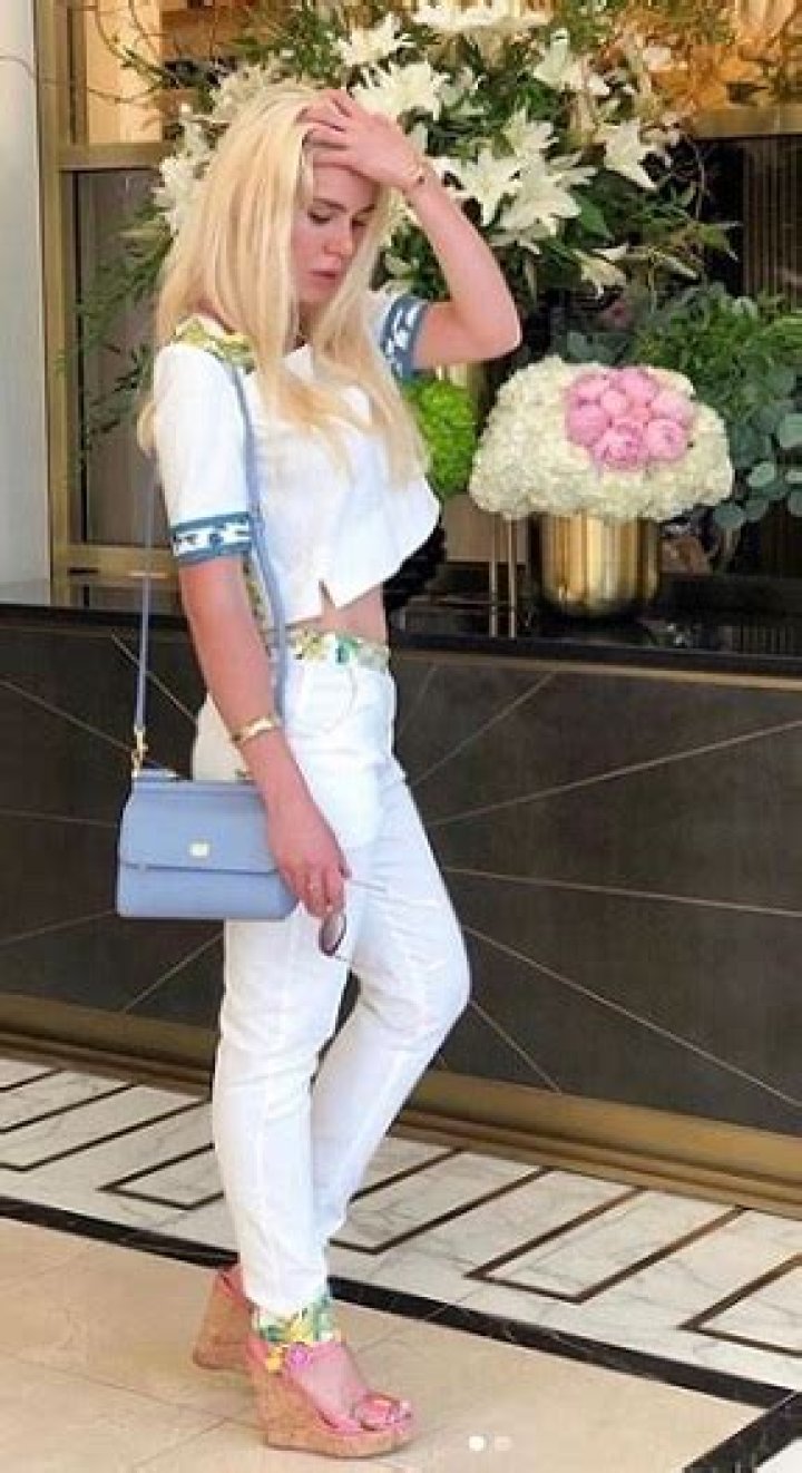 
Joanna Borov Height, Weight, Net Worth, Age, Birthday, Wikipedia, Who, Nationality, Biography 