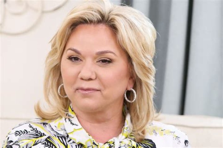 
Julie Chrisley Recalled Losing Friends Ahead of Sentencing: ‘People Don’t Know What to Say’ 
