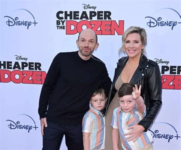 
June Diane Raphael’s biography Paul Scheer’s Kids 