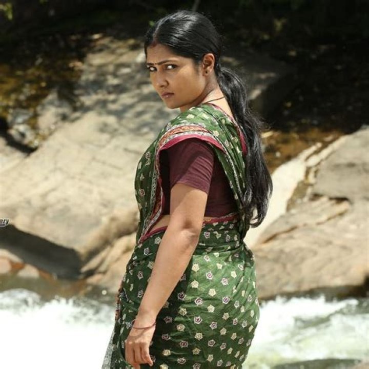 Kamalinee Mukherjee Height, Weight, Net Worth, Age, Birthday, Wikipedia, Who, Instagram, Biography