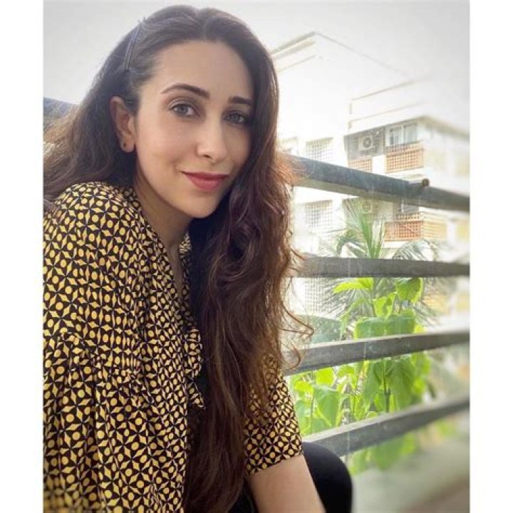 Karisma Kapoor Height, Weight, Net Worth, Age, Birthday, Wikipedia, Who, Instagram, Biography