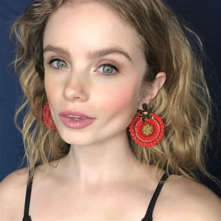 Kayla Cromer Height, Weight, Net Worth, Age, Birthday, Wikipedia, Who, Instagram, Biography