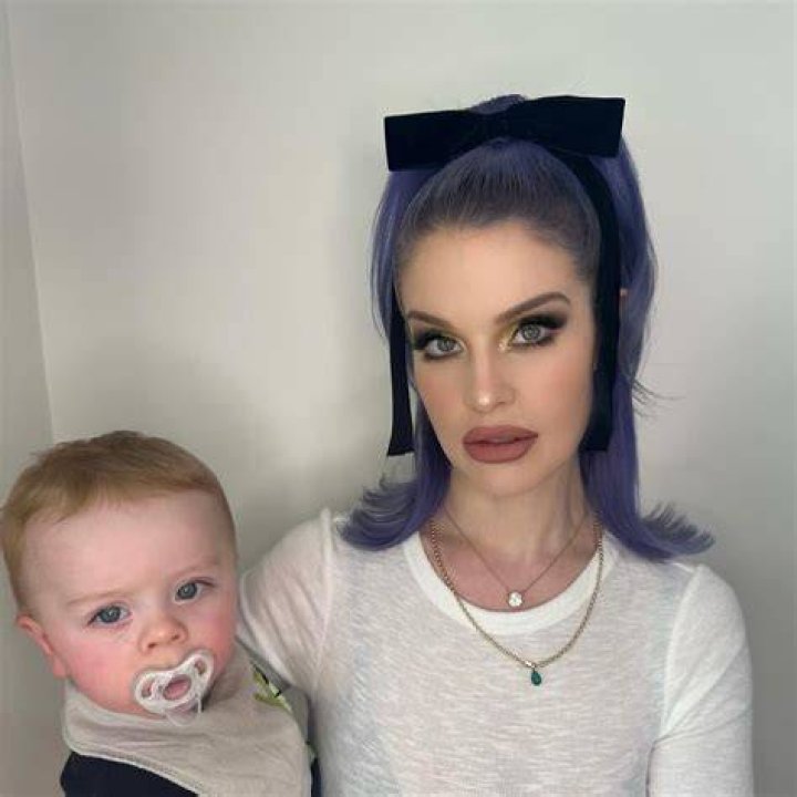 
Kelly Osbourne Confirms the Sex of Her Baby After Dad Ozzy ‘Told Everyone’ 