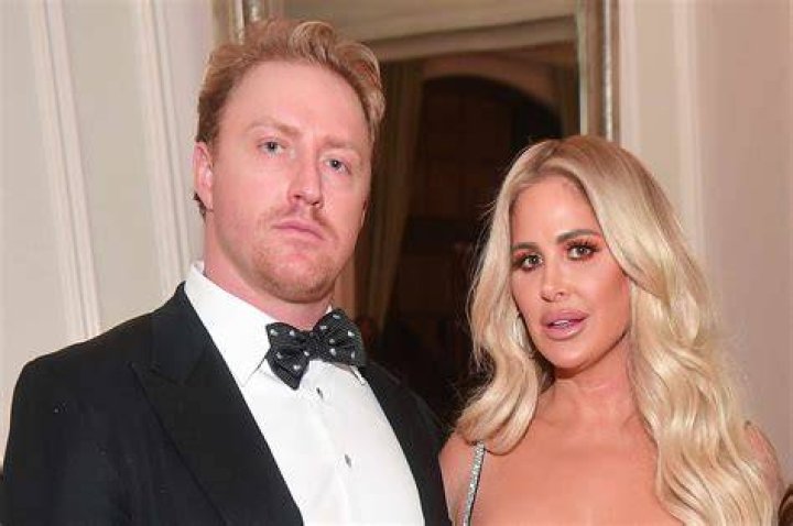 
Kim Zolciak-Biermann’s 20-Year-Old Daughter Ariana Arrested on Suspicion of DUI, Denies Allegations 