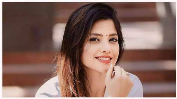 Kinjal Raval Height, Weight, Net Worth, Age, Birthday, Wikipedia, Who, Instagram, Biography