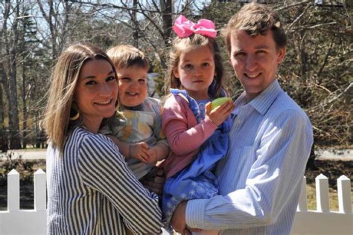 
Lindsay Field | Wife, Children And Married 