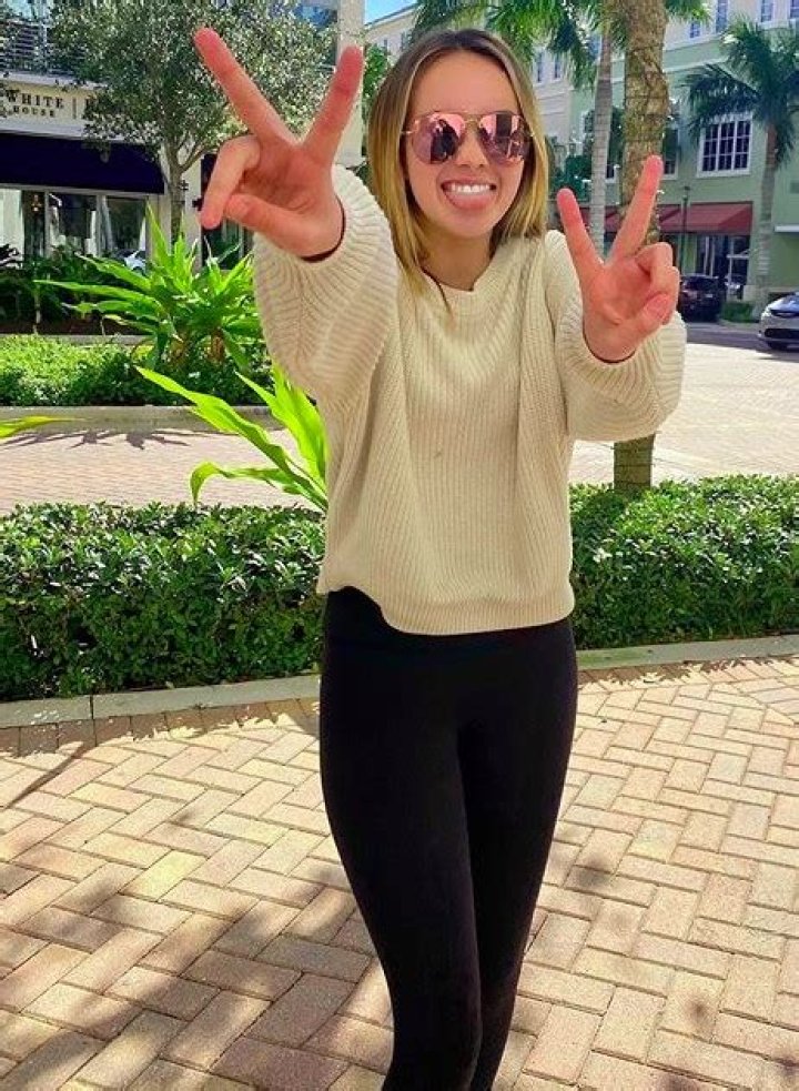 Littlefoxhermes Height, Weight, Net Worth, Age, Birthday, Wikipedia, Who, Nationality, Biography