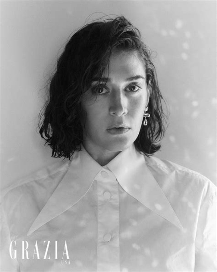 
Lizzy Caplan Opens Up About ‘Unrivaled Pure Joy’ of Being a Mom to Son Alfie: ‘Smiling So Much’ 