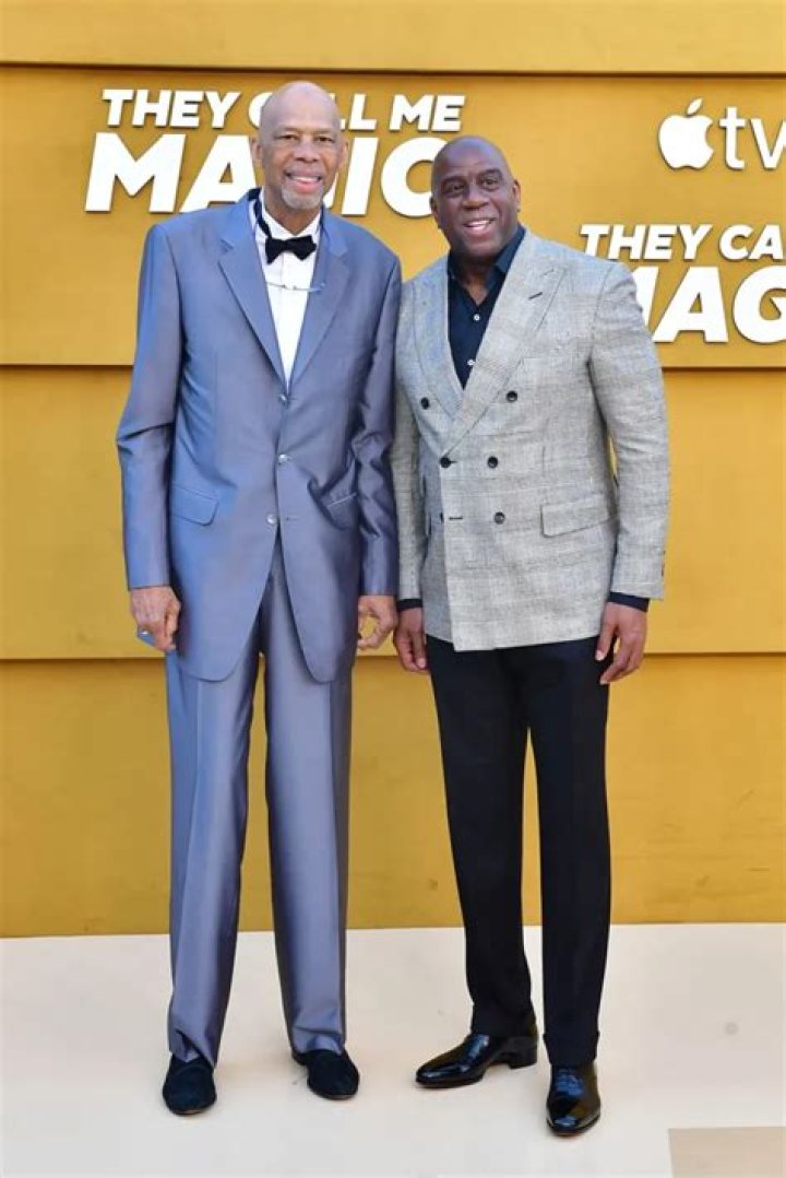 
Magic Johnson Height, Weight, Net Worth, Age, Birthday, Wikipedia, Who, Nationality, Biography 